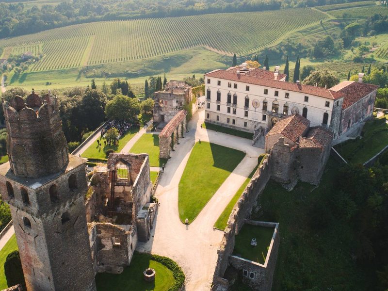 Castello-San-Salvatore-2.jpg